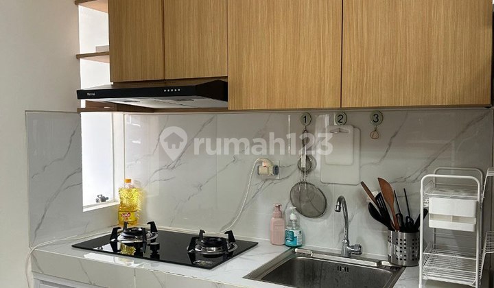 RUMAH 2 LANTAI CANTIK SIAP HUNI DEKAT GADING SERPONG 2