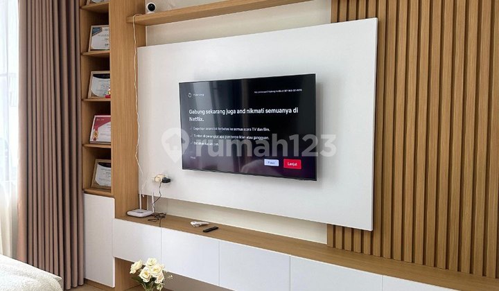 RUMAH 2 LANTAI CANTIK SIAP HUNI DEKAT GADING SERPONG
