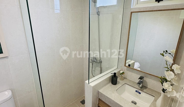 SHM house can be KPR in the middle of Gading Serpong Anza Homes