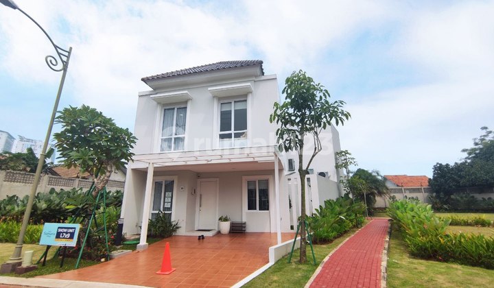 Rumah classic modern rapih di gading serpong 