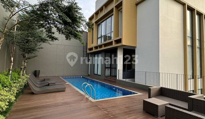 Jual Rumah Premium Siap Huni Area Luas Lokasi Strategis di Bsd