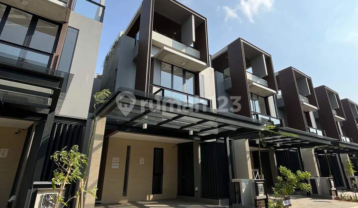 Newly Built House Tidy in Metland Puri Eligible for Mortgage 1