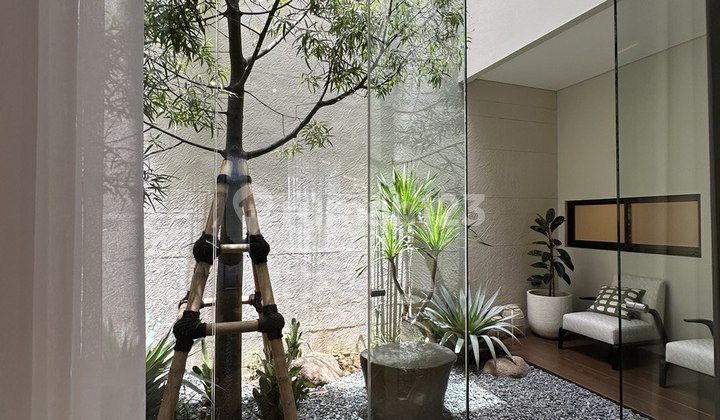 RUMAH BARU JADI INCLUDE LIFT DI SUMMARECON SERPONG 2