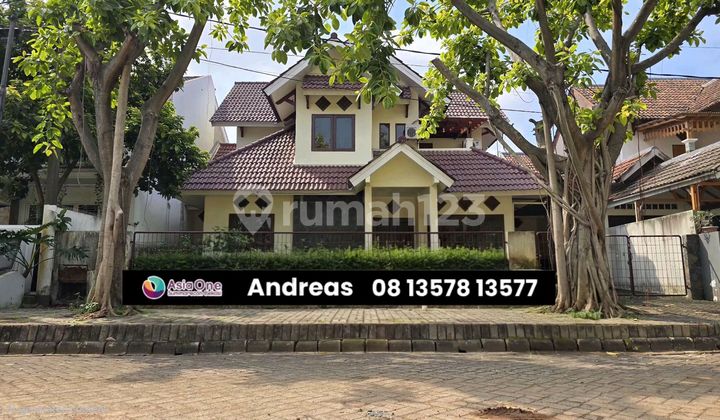 Rumah 2 Lantai Lingkungan Tenteram di Kemang Pratama