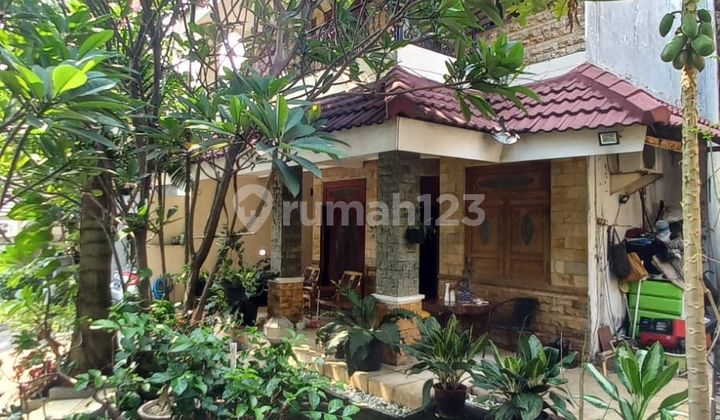 Rumah 2 Lantai di Taman Bougenville Jatibening Kota Bekasi