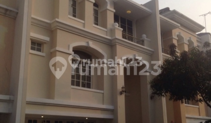 For Rent Cendana Golf House at Pantai Indah Kapuk For Rent Cendana Golf House at Pantai Indah Kapuk
