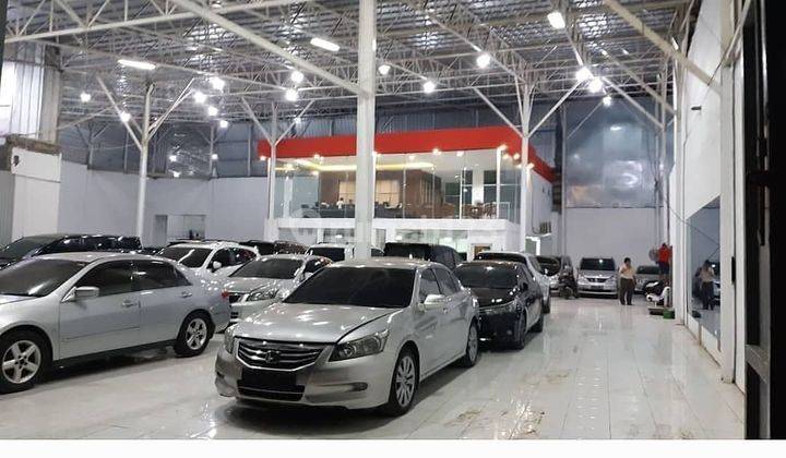 Jual cepat murah meriahh bangunan bekas showroom mobil di juru mudi 1