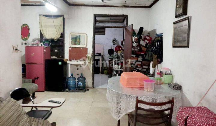 Rumah kemanggisan jual murah.nego aja sampai deal 1