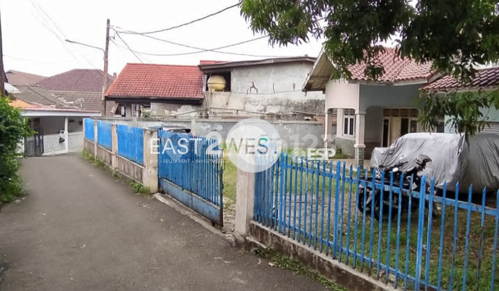 Cheap Sale Old House Land Count Kramat Jati East Jakarta