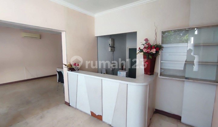 Spacious and Strategic Building on Raya Kertajaya Indah