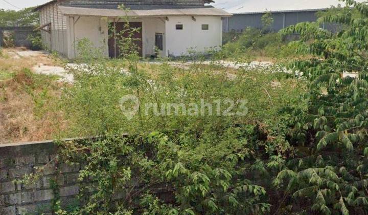 Land and Warehouse of Metatu Gresik