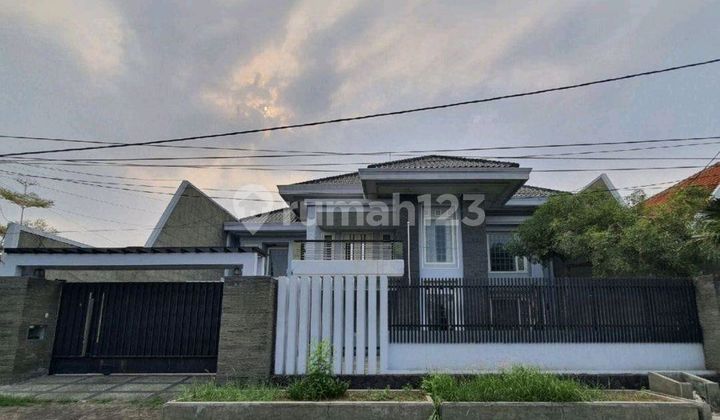 Rumah Wisma Mukti Klampis Anom Mewah 1