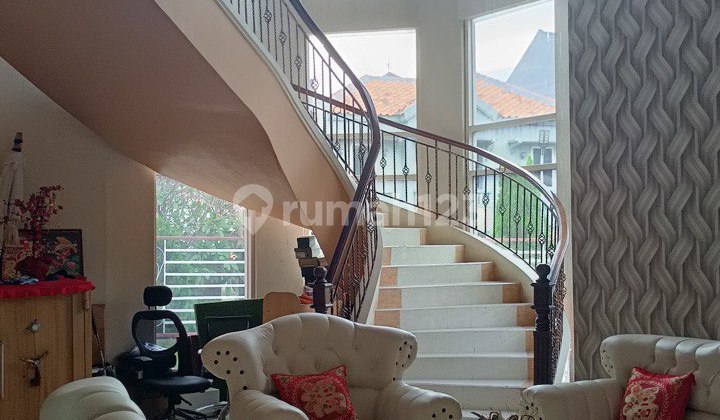 Rumah Citraland Villa Sentra Raya Hook Siap Huni