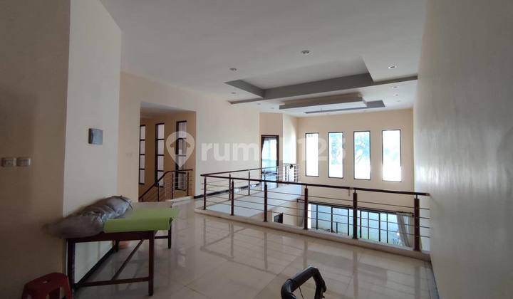Rumah Mewah Raya Graha Golf Araya Malang 2