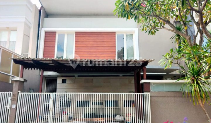 Rumah Taman Puspa Raya Semi Furnished