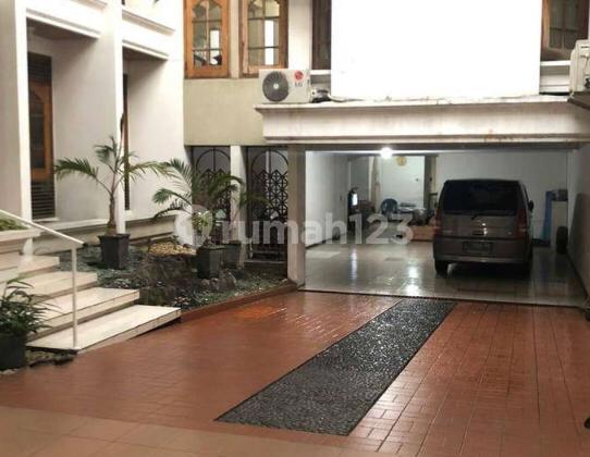 Rumah Raya Darmo Murah Pusat Kota Cocok Untuk Komersial