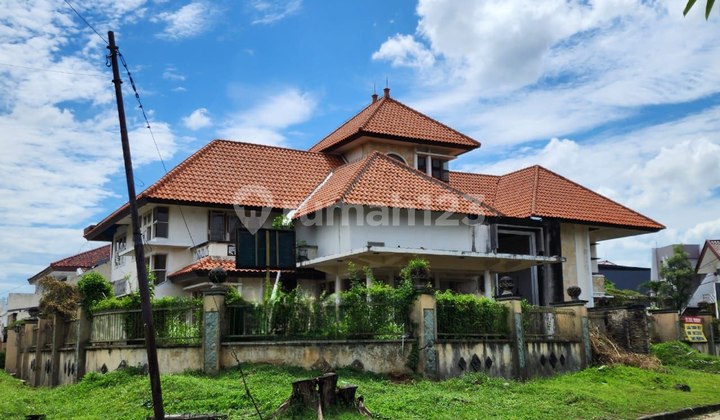 Rumah Darmo Sentosa Raya Hook Murah