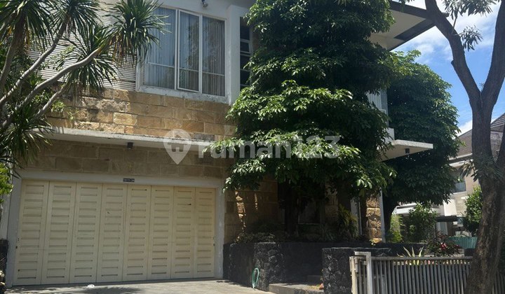 Luxury House Raffles Garden Citraland with Swimming Pool Luxury House Raffles Garden Citraland with Swimming Pool