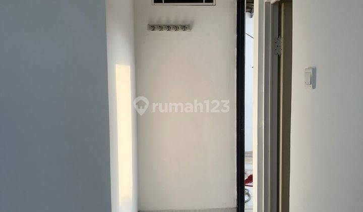 Rudy Cen Disewa Rumdh Di Casajardin 7X15 Semi Furnished Siap Huni 2