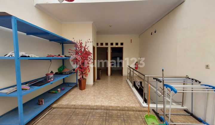 Rudy Cen Taman Royal Tangerang 10x15 Full Furnished 2,5 Lantai 12