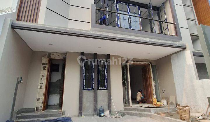 Rudy Cen Dijual Rumah Di Permata Buana 8x17 Dekat Puri Indah  1