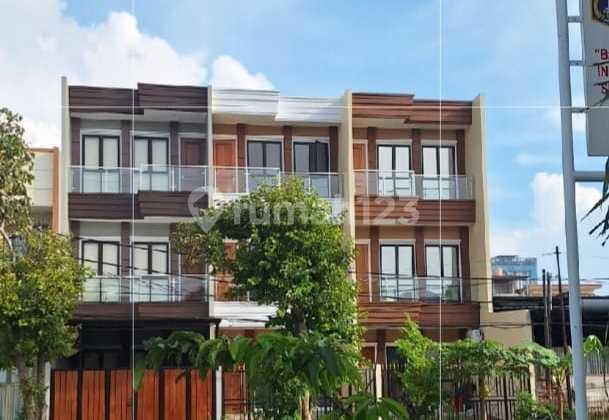 Rudy Cen Dijual Rumah Taman Ratu 5x18 Dekat Green Ville Strategis 1
