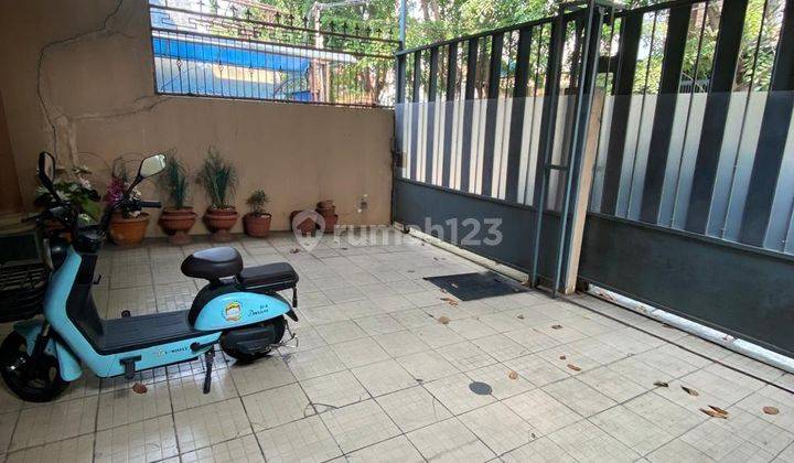 Rudy Cen Dijual Rumah Di Taman Ratu 6x20 Pinggir Jalan 2 Jalur 2