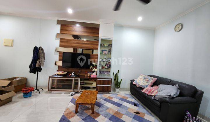 RUDY CEN Dijual rumah Casajardin 8x18 sudah full renov & balkon cor 1