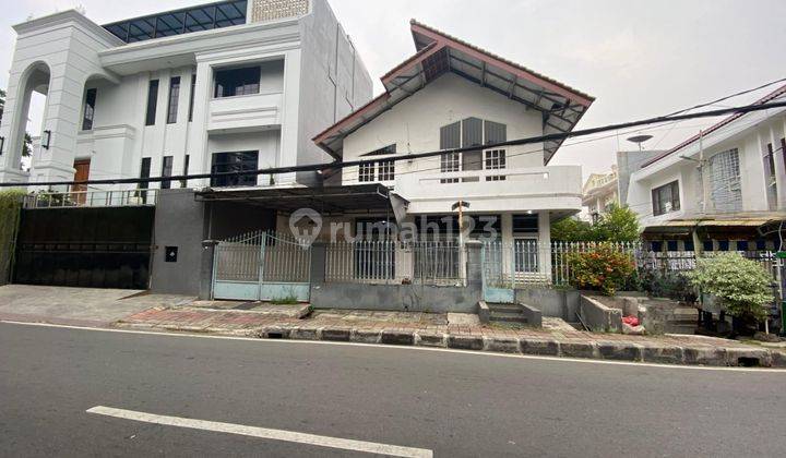 Rudy Cen Dijual Rumah di Tanjung Duren 260m2 Lokasi Strategis 1