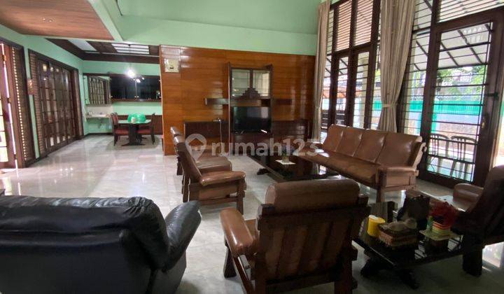 Rudy Cen Disewa Rumah Di Tomang Hoek Depan Taman Lokasi Strategis 2