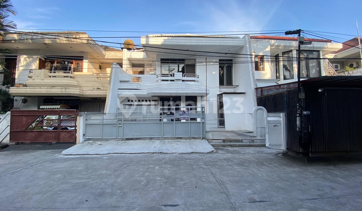 Rudy Cen Dijual Rumah Green Garden 10x22 Dekat Taman 2