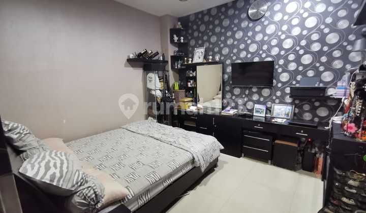 Rudy Cen Selling House in Casajardin 6X15 Casa Jardin 2