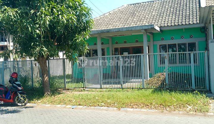 Rmh bekas tempat usaha di Perum Surya Residence Darmarsih Buduran Sdrjo 1