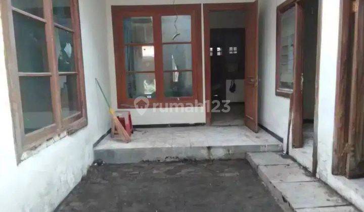 Rmh 2 Lt butuh renov di Perum jemursari regency sby 2