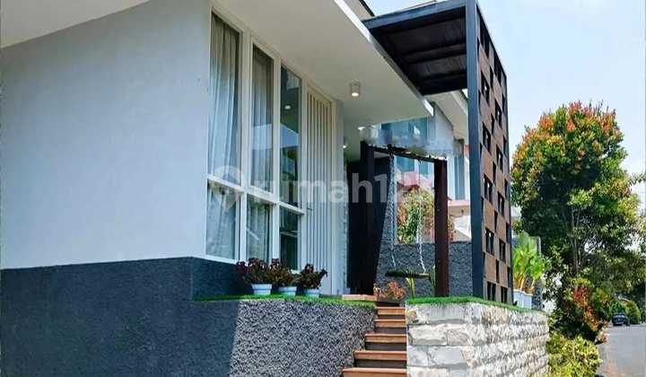 Private Poll Villa Ngomset Location Abdul Gani Atas Batu