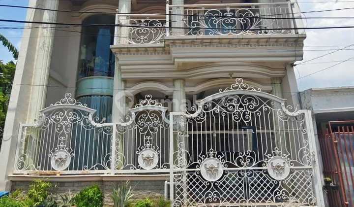 Rumah Classic Cantiklokasi Medayu Selatan Rungkut Surabaya 2
