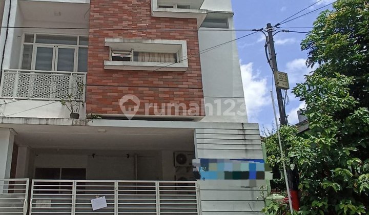 Kost Ngomset located near Mendut Temple, Malang. Fully occupied. 1