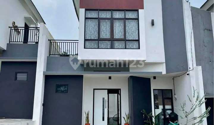 Villa Cantik Full Furnished Ngomsetlokasi Junrejo Batu(Dekat Alun-Alun Kota Batujatim Park 2 &3,Bns Dll)