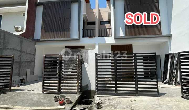 *dijual Rumah Baru Siap Huni**lokasi Sutorejo Timur Mulyorejo Surabaya* *dijual Rumah Baru Siap Huni**lokasi Sutorejo Timur Mulyorejo Surabaya*