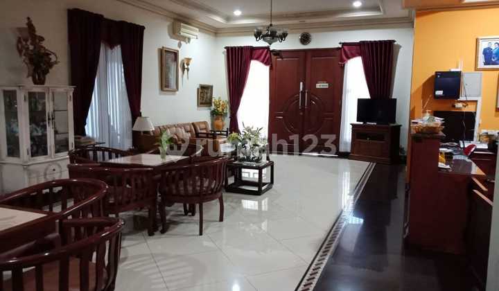 Investors Flock to Yuksaleguest House/Homestay Kertajaya Indah Surabaya (near Galaxy Mall, ITS Campus, Raya) 2