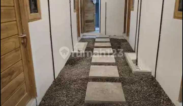 For Quick Sale: Active 2-Story Boarding Business House Fully Occupied + Bonus Build-Ready Land Ready to Increase Passive Income, Super Strategic Location in Ketintang Complex, Surabaya. 2