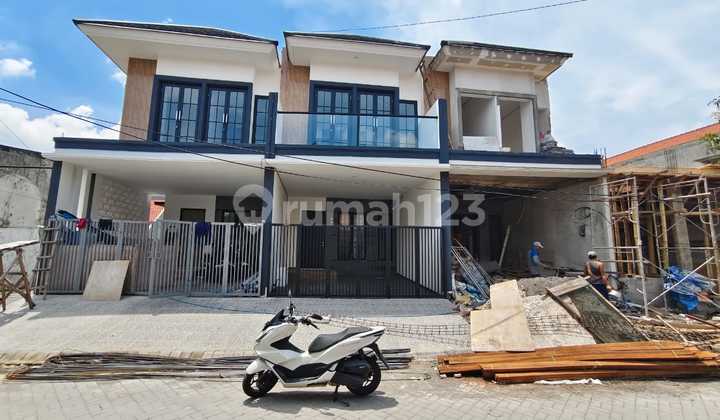 Lokasi Strategisrumah 2 Lt Baru Gresslokasi Ketintang Surabaya