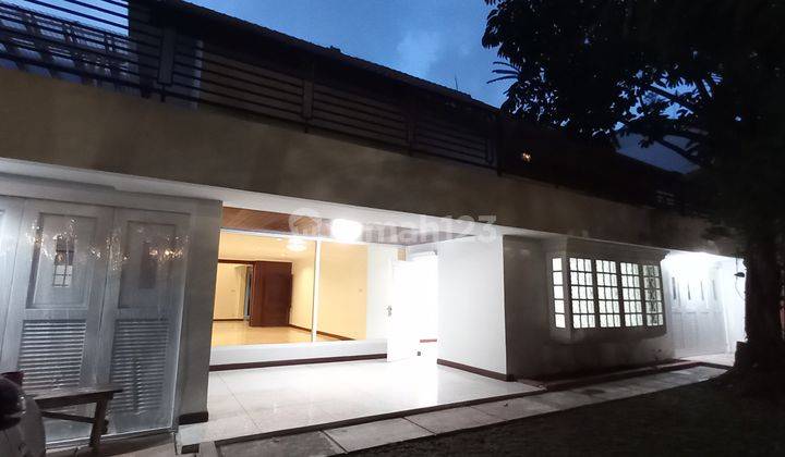 New renovated house in quiet and strategic area in Menteng 1