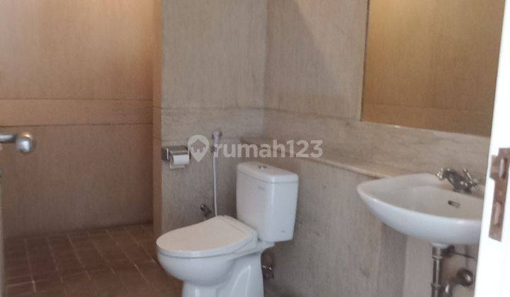 Luxurious House in Taman Menteng, Jakarta 10