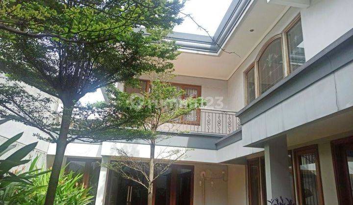 Rumah Bagus di jln Lebar 3 mbl yg tenang dekat Senayan City 2