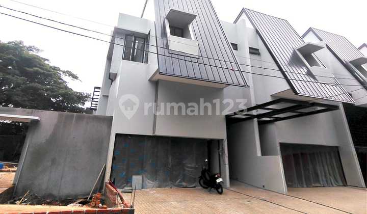Brand New Houses In Quiet, Strategic Area, Close To Senayan & Permata Hijau 2
