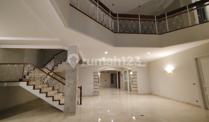 Mewah, Luas dan Terawat di Area Menteng Mewah, Luas dan Terawat di Area Menteng