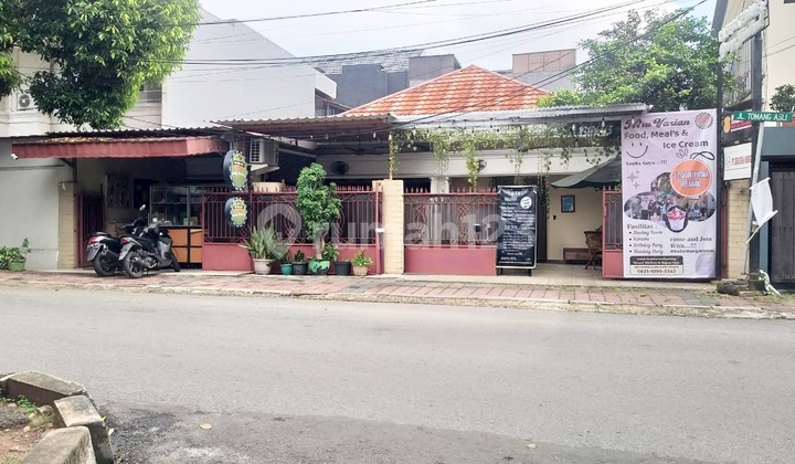 Rumah Makan Dan Kost²an Yg Asri Dg Ornamen Kayu Yg Estetik Segera Dijual Di Tomang, Jak Bar