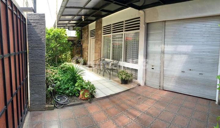 House Suitable for Boarding; Close to Bendungan Hilir St, Sudirman St, and Gatot Subroto St.