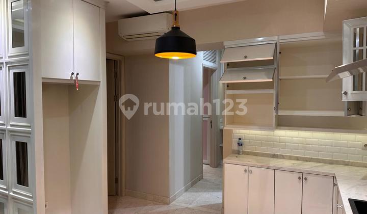 La Riz Mansion Apartment Pakuwon 2BR Furnished Good Quick Sale 2